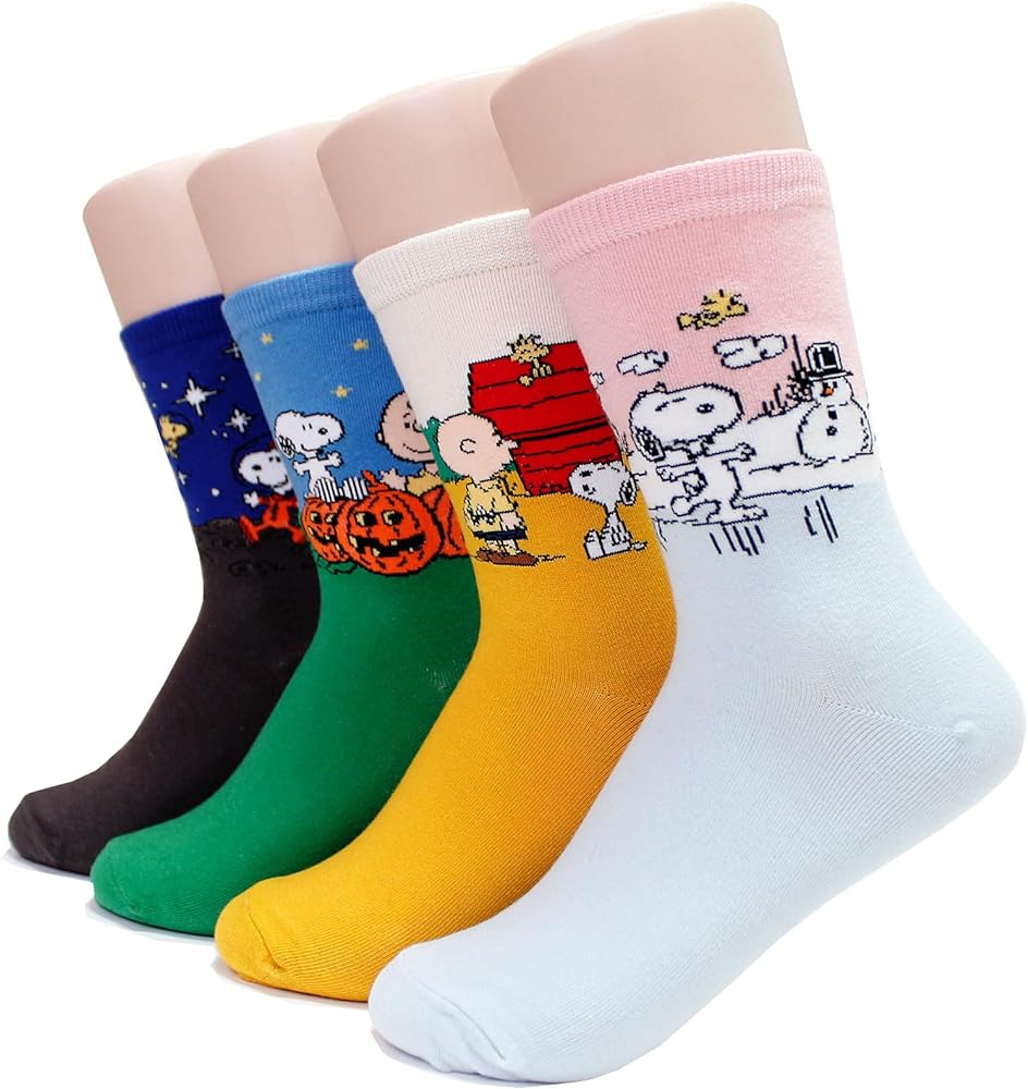 Peanuts Snoopy Cartoon Women’s Socks Review